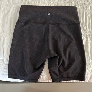 LULULEMON WUNDER UNDER 8in biker shorts!